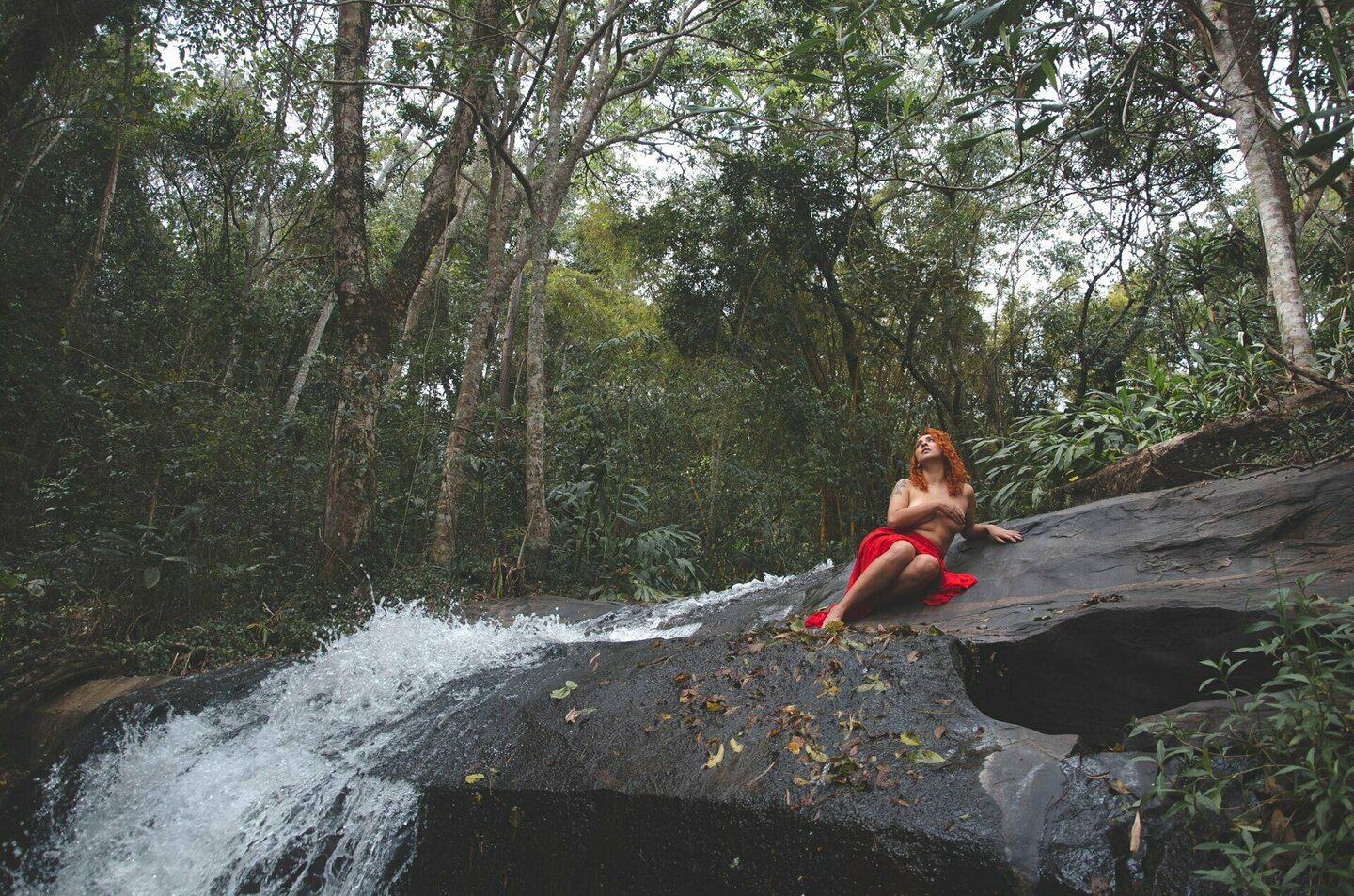 Ensaio feminino na natureza - Cachoeira SP
