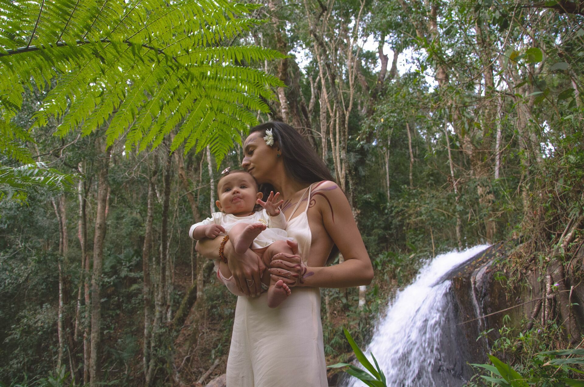 Foto Ensaio mãe e bebê Foto Ensaio mãe e bebê - Imagem 14